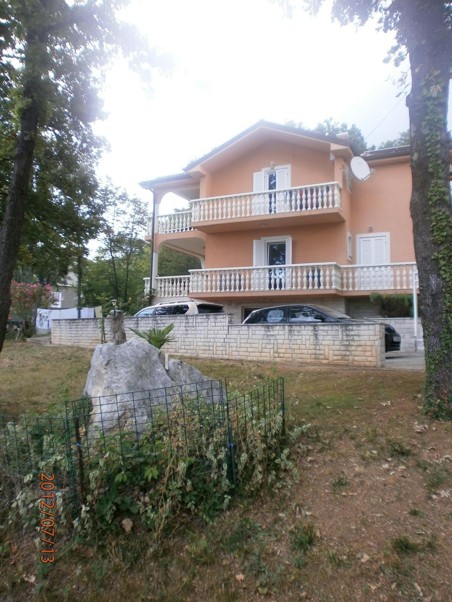 Apartments Viktorija Omišalj Exterior foto